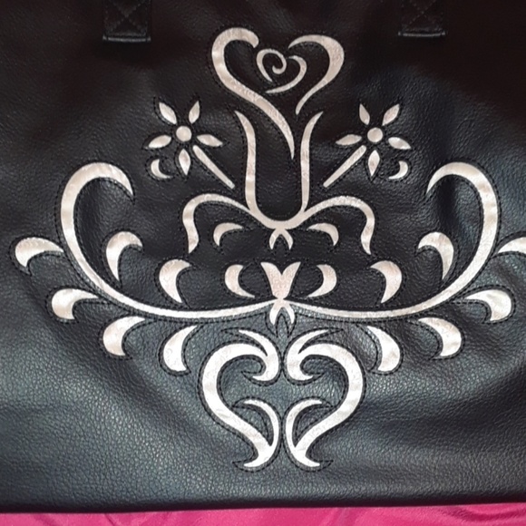 Handbag exclusively made for Mary Kay Awesome - Picture 2 of 5
